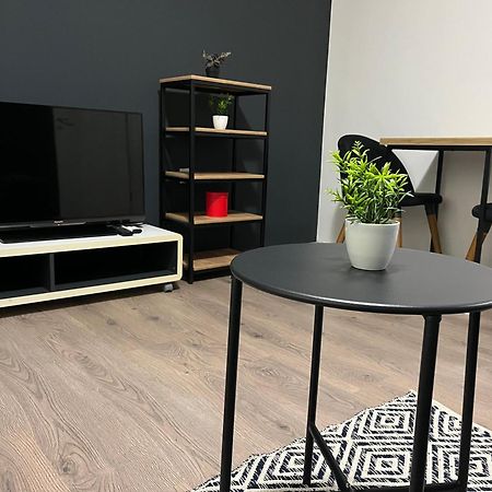 Central M - 5 Apartments Σκόπια Εξωτερικό φωτογραφία