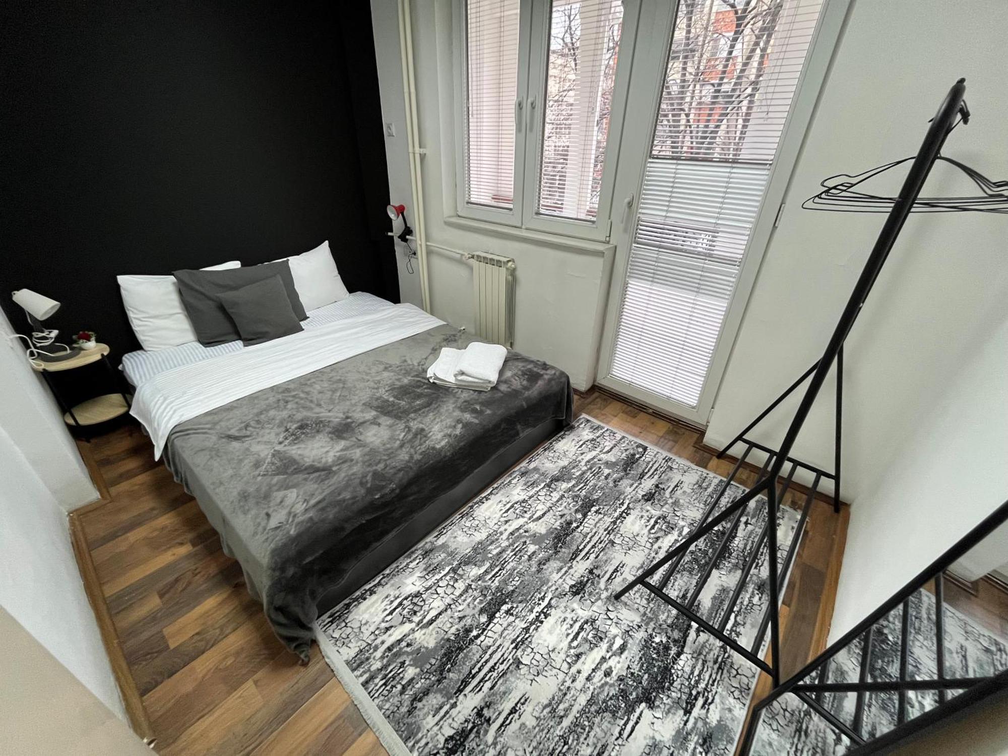Central M - 5 Apartments Σκόπια Εξωτερικό φωτογραφία