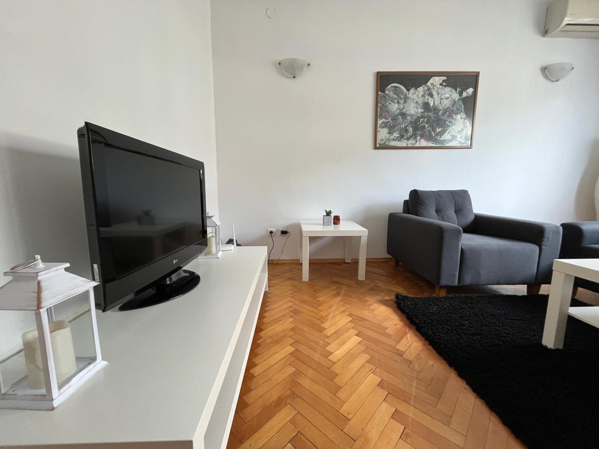 Central M - 5 Apartments Σκόπια Εξωτερικό φωτογραφία