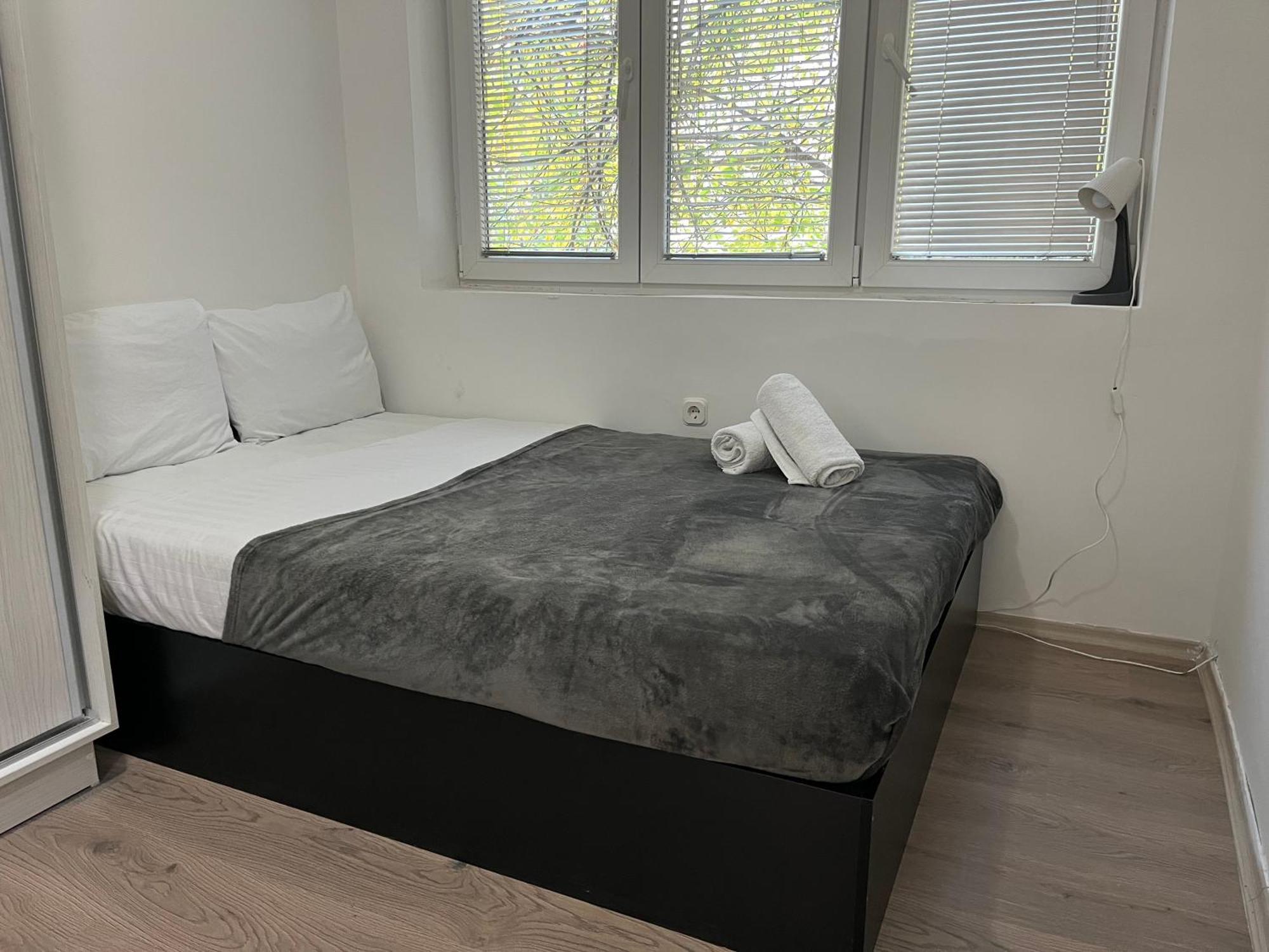 Central M - 5 Apartments Σκόπια Δωμάτιο φωτογραφία
